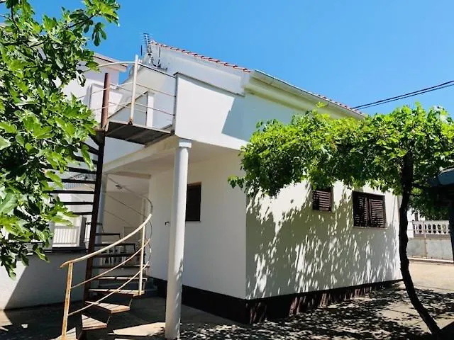 Diklo Beach Apartments 1